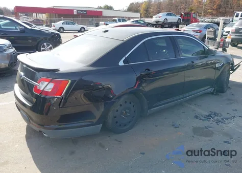 2010 Ford Taurus Sho z USA, uszkodzony, nr VIN 1FAHP2KT9AG120038